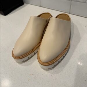 Nisolo Cream Mules